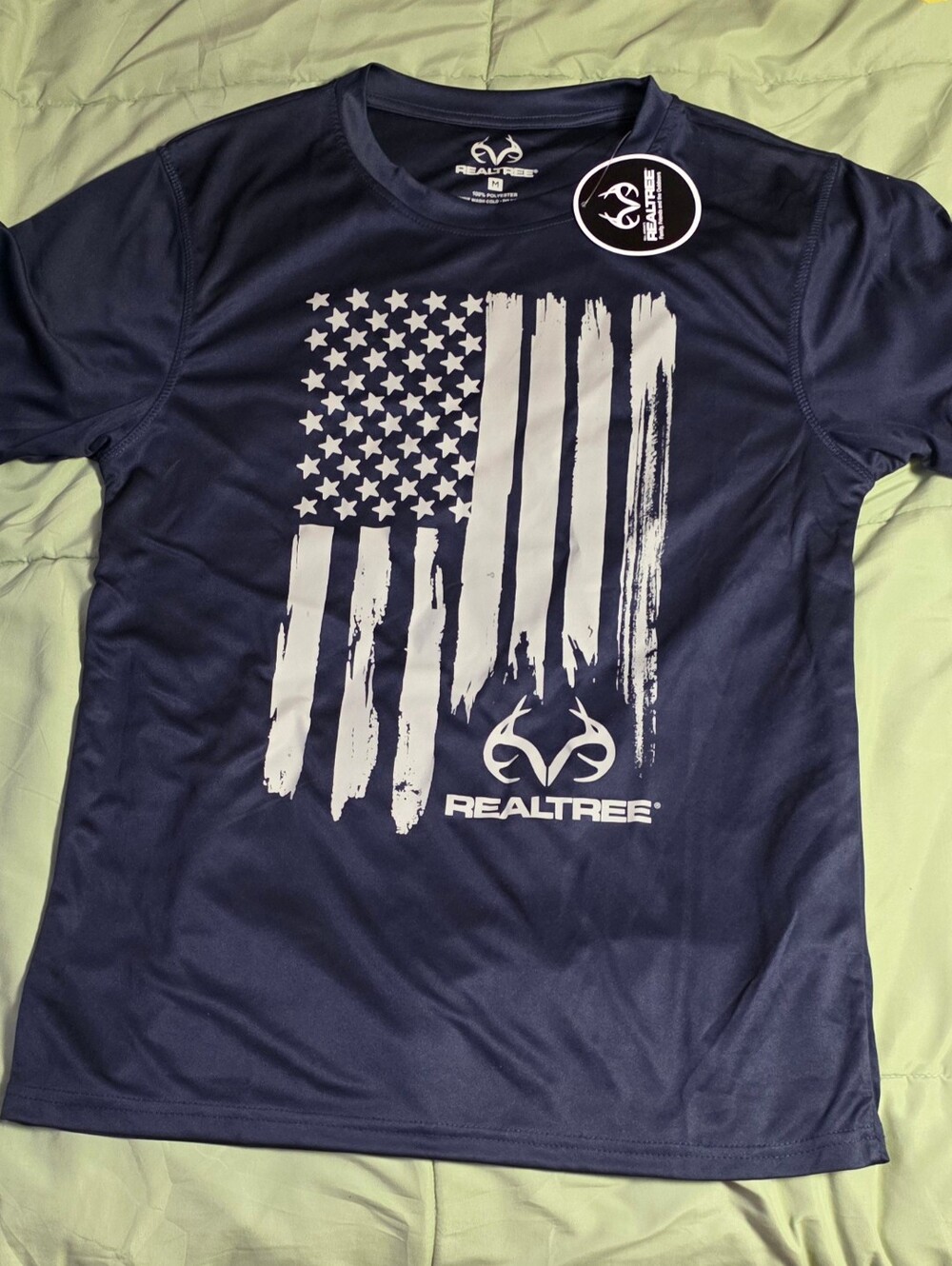 Realtree Men's Short-Sleeve Performance Tee with Flag Graphic